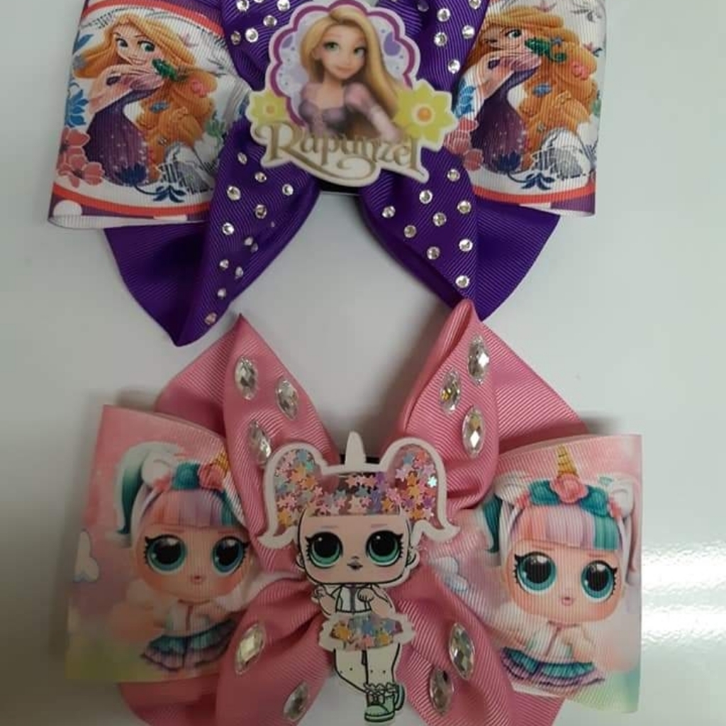 Large Bows